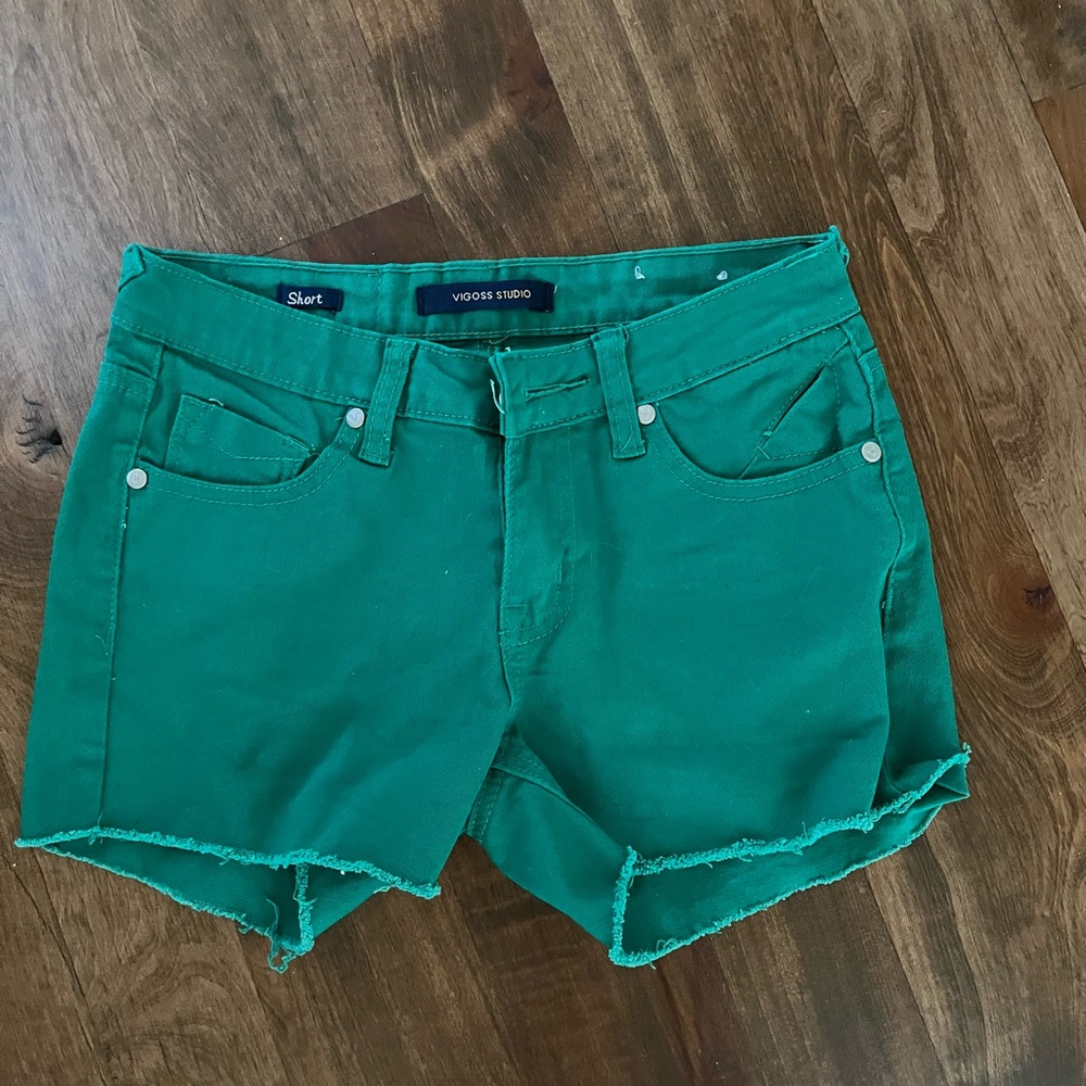Vigross green shorts size 25 women’s